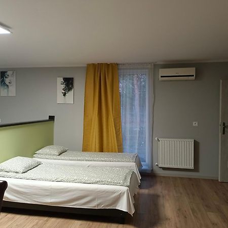 Villa Wypoczynek Letnia Oaza Sobienie Jeziory Exterior foto
